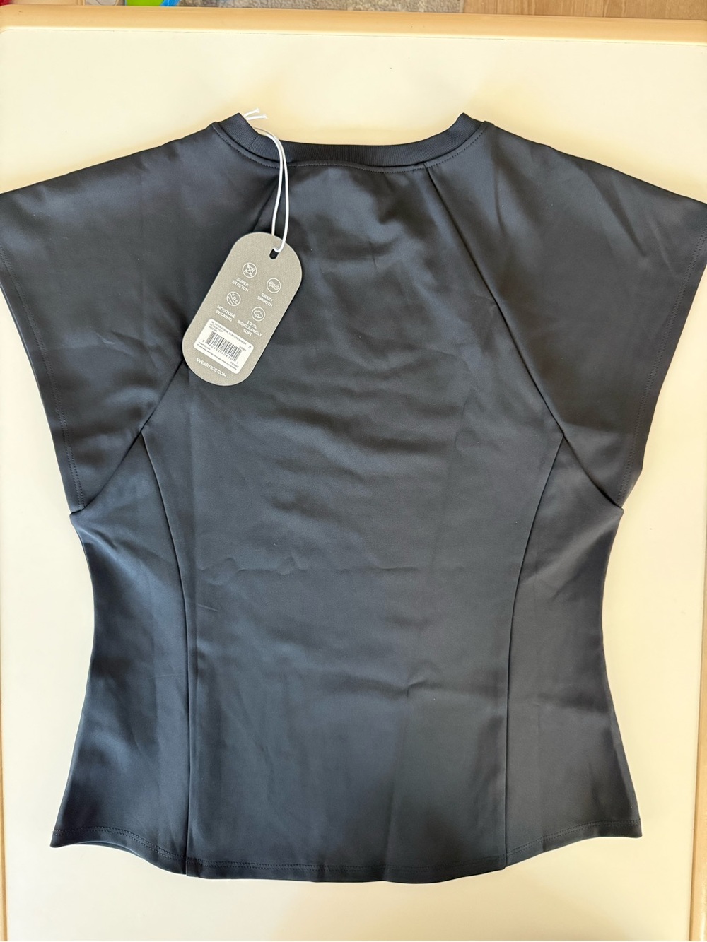 FIGS ROSA FORM SLIM CREWNECK - Picture 5 of 7